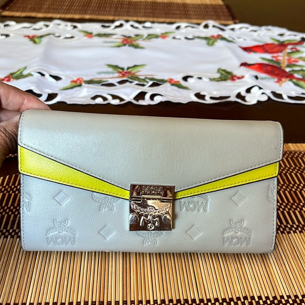 MCM wallet